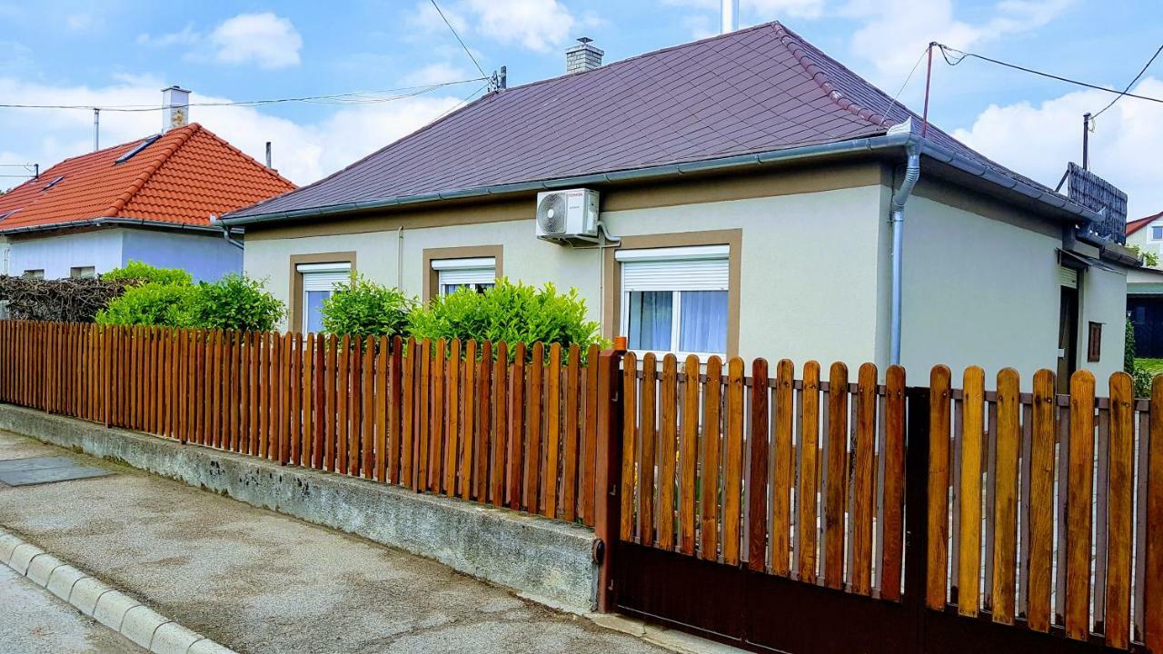 Tini Apartman Balatonfüred Exterior foto